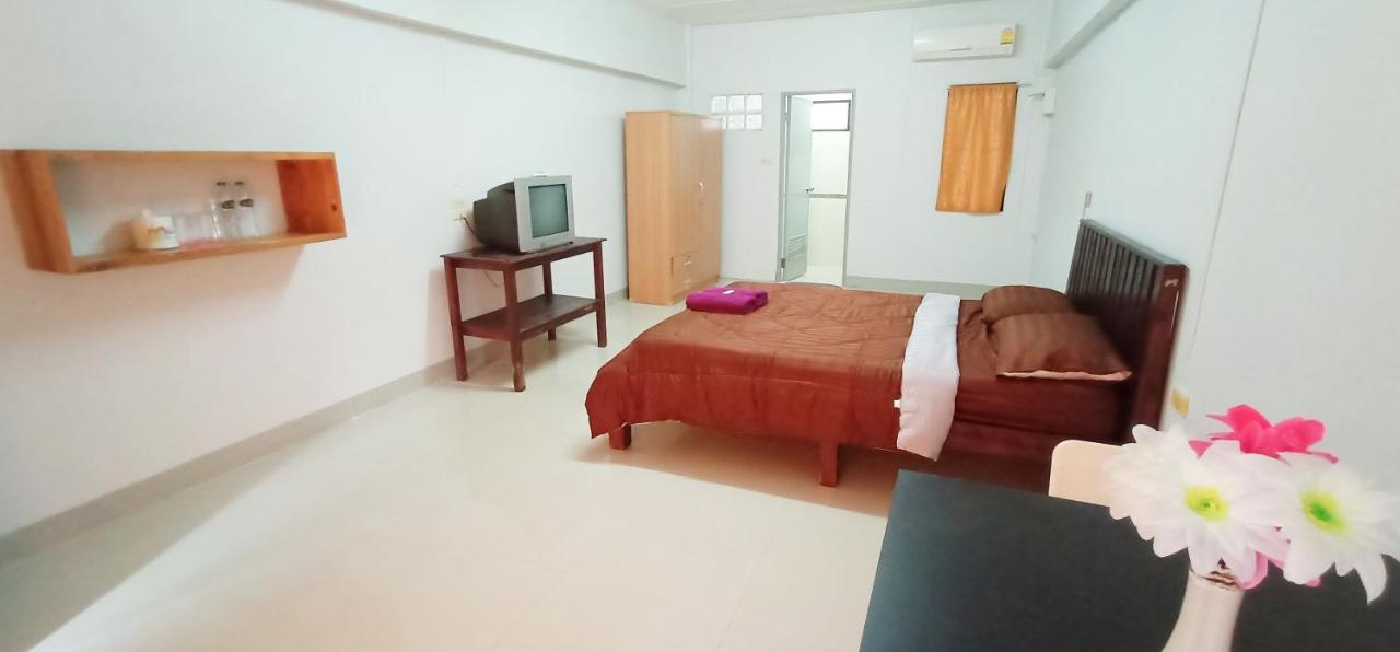 Banyan Resort Bangsaen Exteriör bild